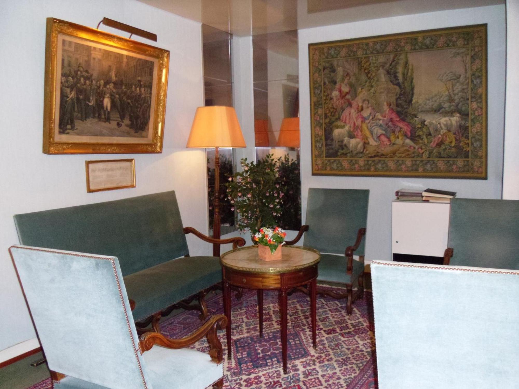Hotel De Bale 2*