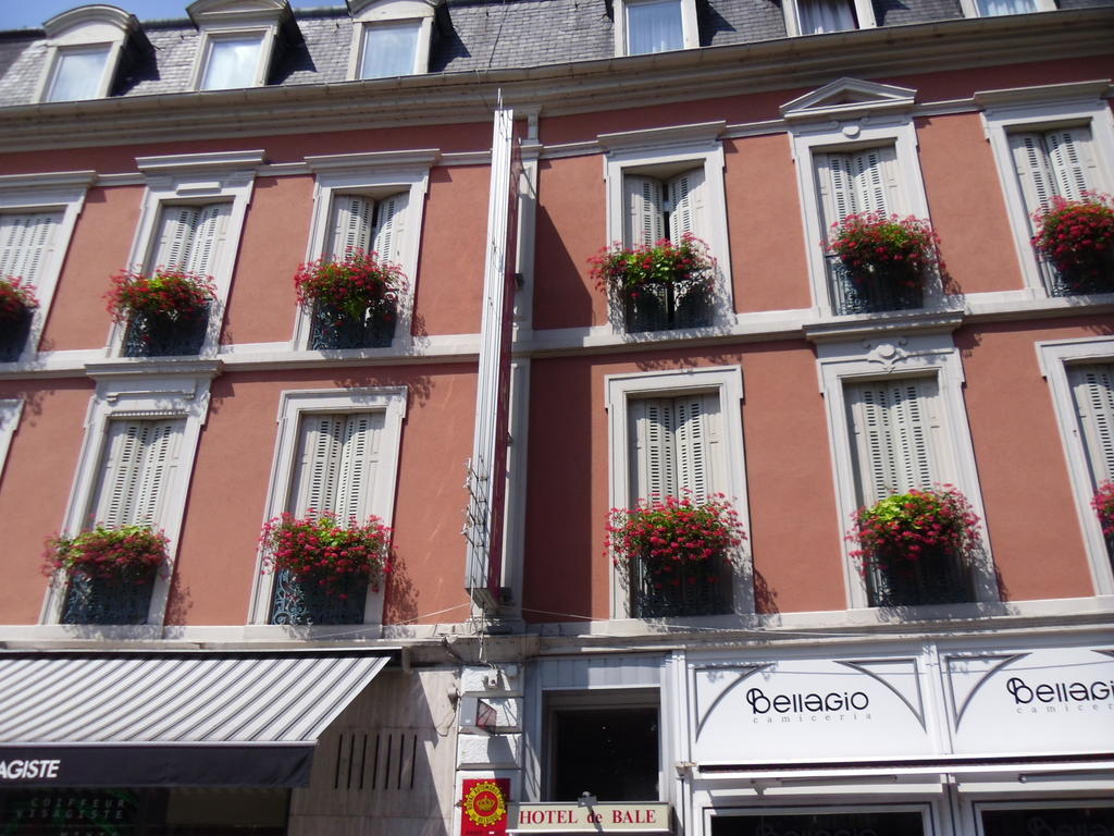 De Bale Hotel 2*